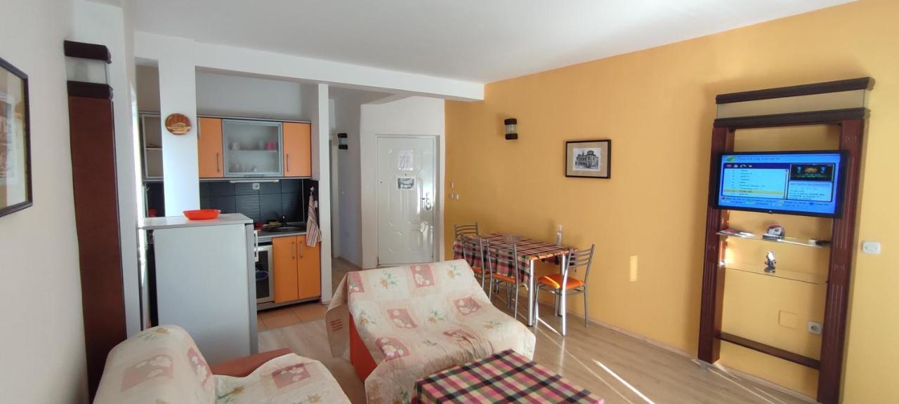 Apartments Vela - Pestani, Ohrid Exterior photo